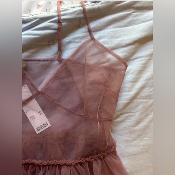 Large Urban Outfitters sheer dress - Picture 4 of 6